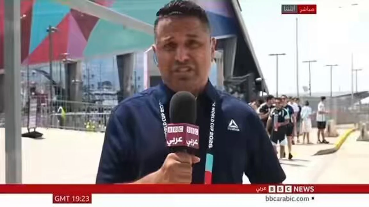 مراسل BBC يتأثر عاطفيًا بعد خروج منتخب مصر من كأس العالم